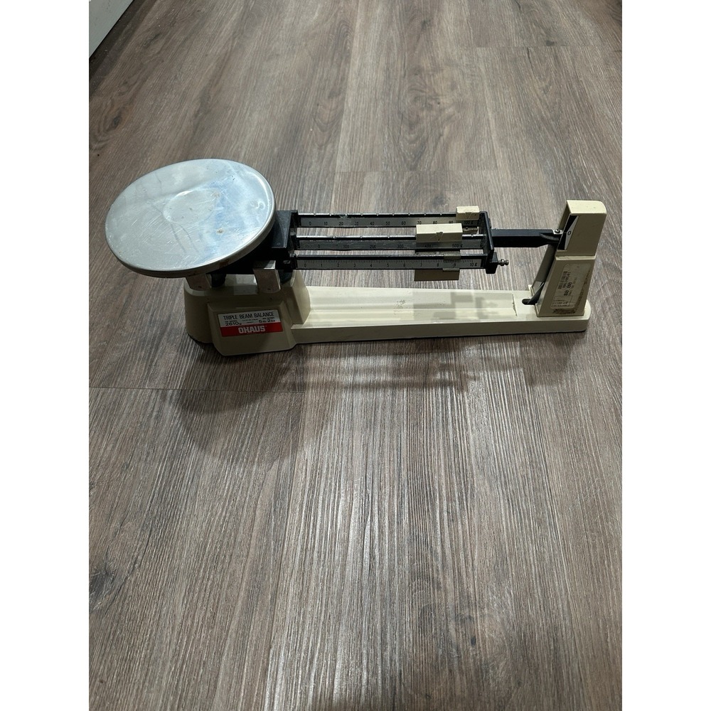 Ohaus Triple Beam Balance 700 / 800 Series 2610g 5lb 2oz Capacity Scale USED